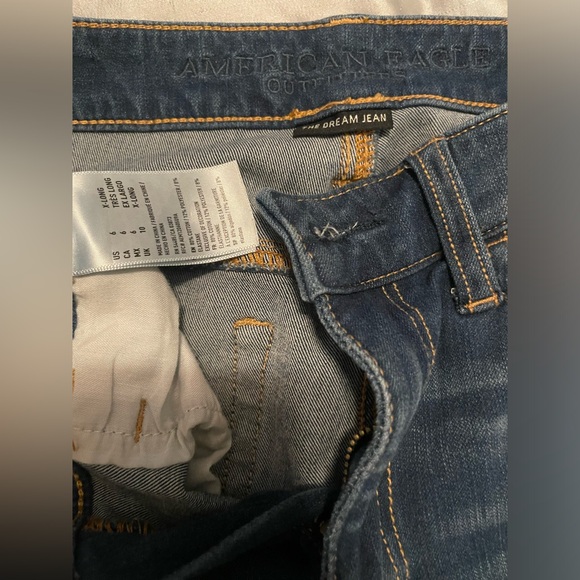 American Eagle size 6 jeans - Picture 3 of 3